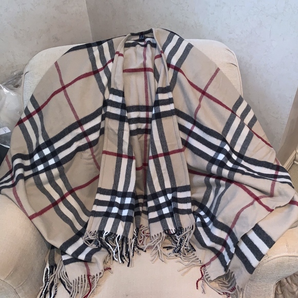Burberry Accessories - Burberry Cashmere Wool Cape